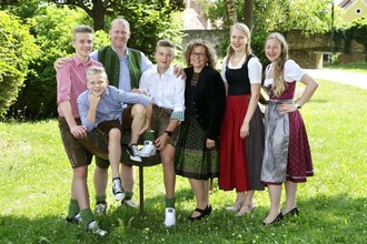 Buschenschank Pack_Family_Eastern Styria | © Tourismusverband Oststeiermark