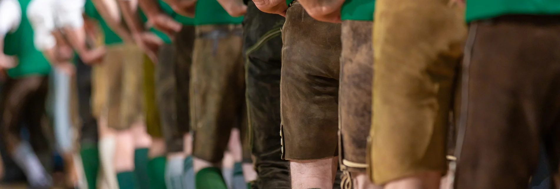 Boys in lederhosen at the Styrian Ball in Vienna | © Oststeiermark Tourismus | Schedl