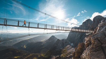 Dachstein Hängebrücke | © Schladming-Dachstein / Mathäus Gartner | © Schladming-Dachstein / Mathäus Gartner