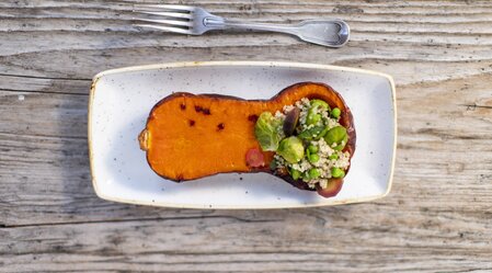 Stuffed butternut squash from the oven | © Steiermark Tourismus | Tom Lamm