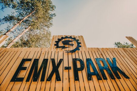 EMX-Park - Eingang - Oststeiermark | © Karl Schrotter Photograph