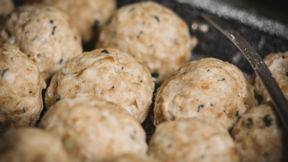 Knödel in allen Variationen beim Grobbauer