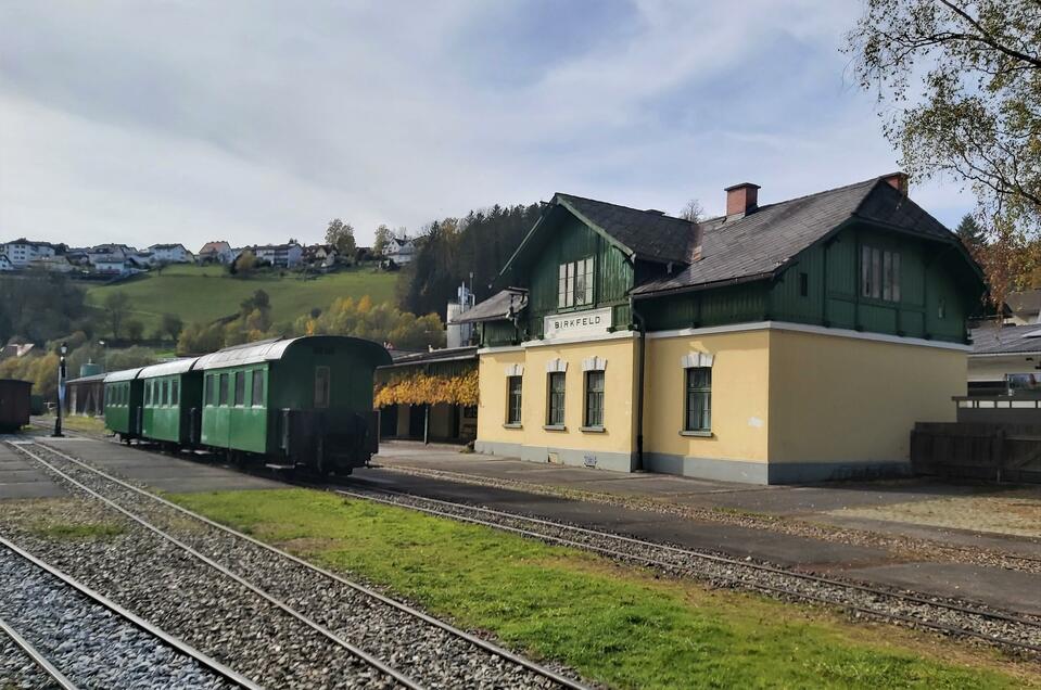 Public parking lot at Birkfeld train station - Impression #1 | © Oststeiermark Tourismus