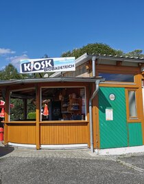 Biobadeteich-Kiosk-Außenansicht-Murtal-Steiermark | © Gemeinde Pöls-Oberkurzheim | Gemeinde Pöls-Oberkurzheim | © Gemeinde Pöls-Oberkurzheim