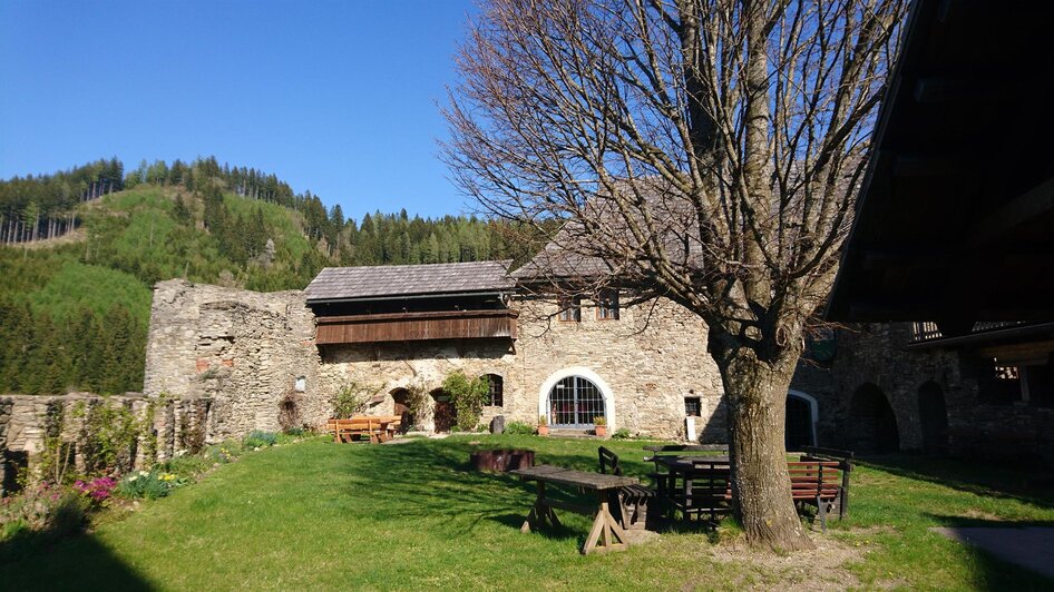 Burg Dürnstein - Burginnenhof | © Tourismusverband Murau