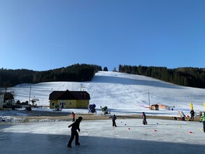 Eislaufen-Kleinlobming-Platz1-Murtal-Steiermark | © Anita Fössl