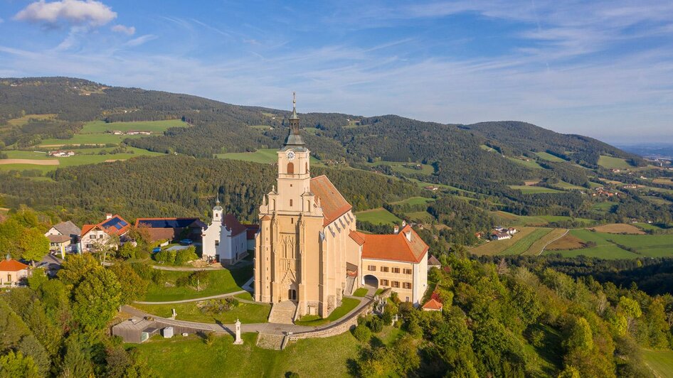 Pöllauberg_Wallfahrtskirche_Oststeiermark | © Helmut Schweighofer