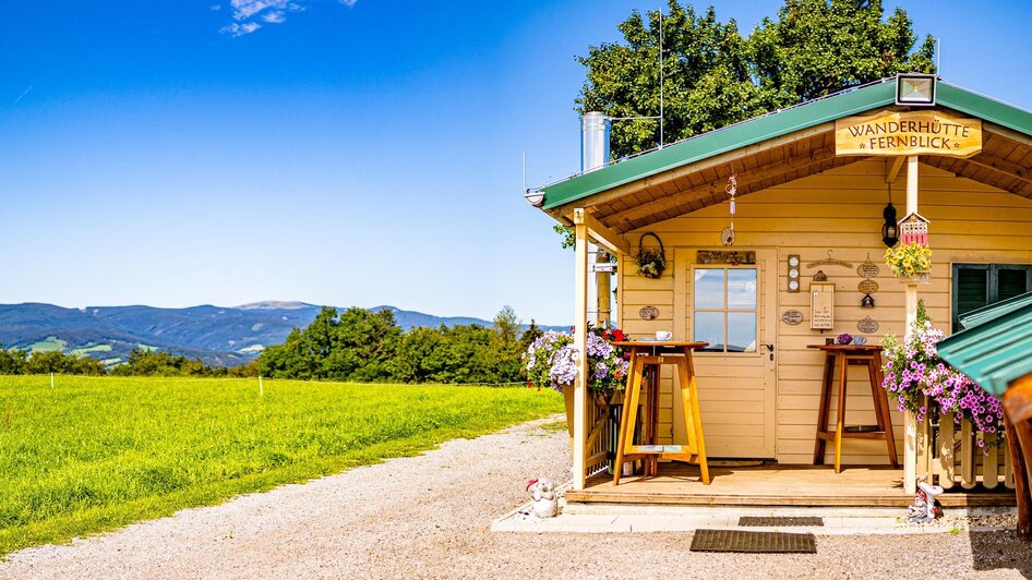 Eingang der Wanderhütte Fernblick in Sparberegg | © flotoanker