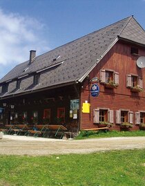 Salzstieglhaus im Sommer_Außenansicht | © Steirischen Rucksackdörfer | © Steirischen Rucksackdörfer