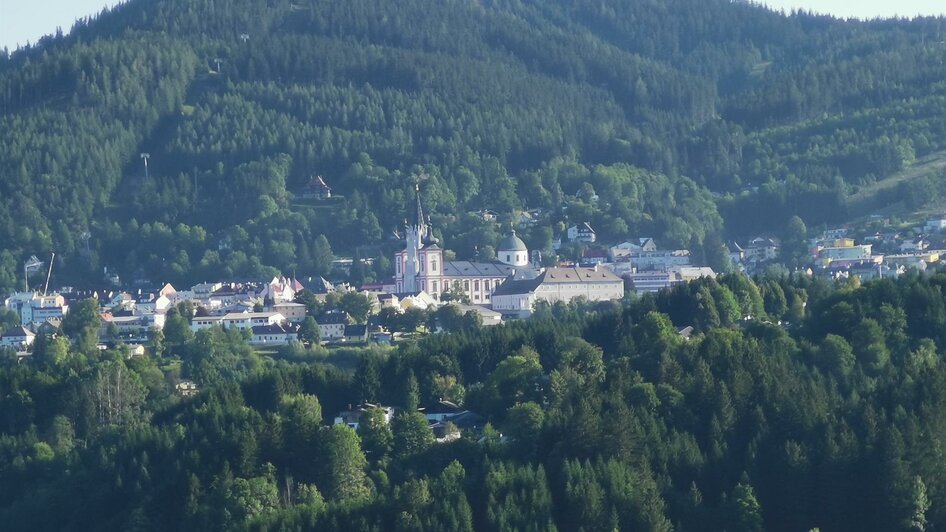 Blick von der Sigmundsberg Kapelle auf Mariazell | © TV Hochsteiermark / Brigitte Digruber