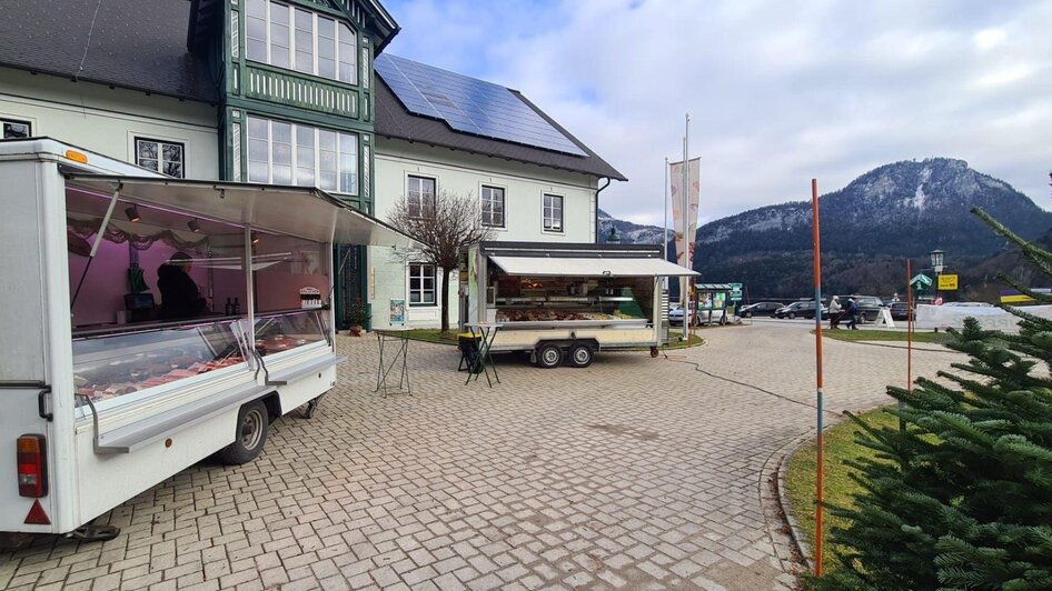 Advent-Markt, Altaussee, Verkaufswagen | © Winfried Büttner