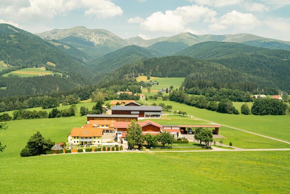 Hacknerhof-Ausblick-Murtal-Steiermark | © Bio- und Gesundheitsbauernhof Offenbacher