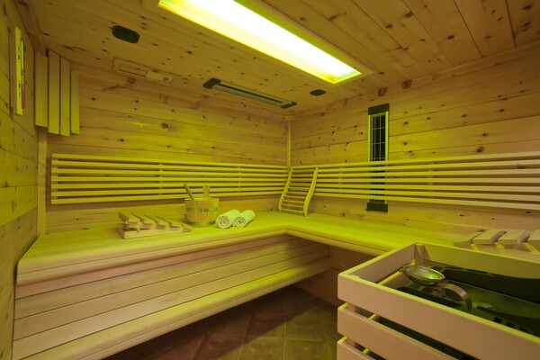 Hauseigene Sauna  im Wellnessbereich