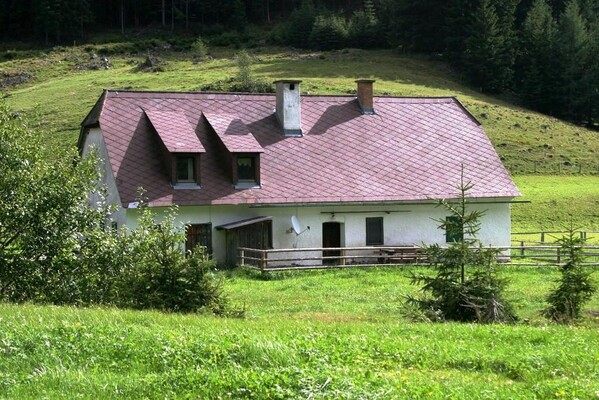 Grassleralm-exterior view 2-Murtal-Styria | © Grassleralm