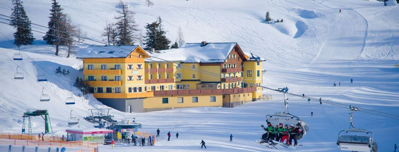 Hotel Hierzegger,Tauplitzalm, große Sonnenterrasse