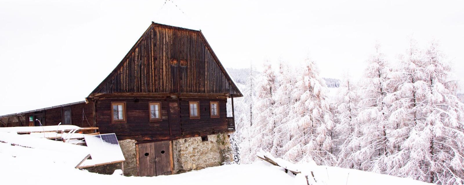 Kully-Hube-Außenansicht-Winter-Murtal-Steiermark