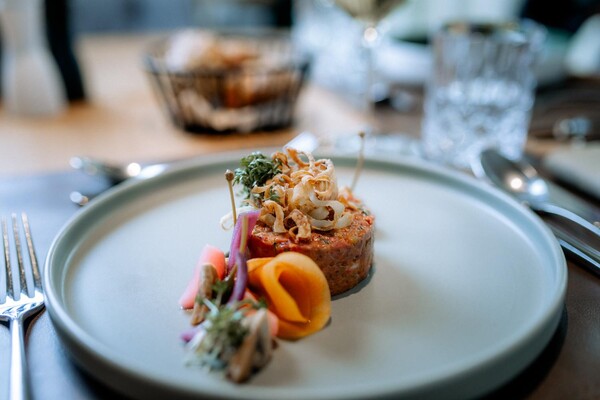 Beef Tartare Ratscher Landhaus1 (c) Obersberger | © Obersberger