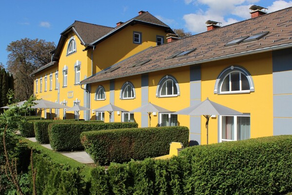 GuesthouseKarlAugust-Exterior view-Murtal-Styria | © Gästehaus Karl August