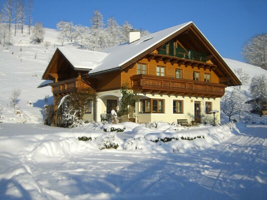 Haus Loidl im Winter