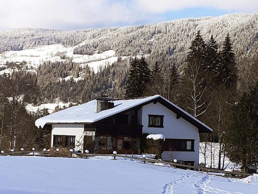 Haus Rotraud Winter1 | © Rotraud Lindner