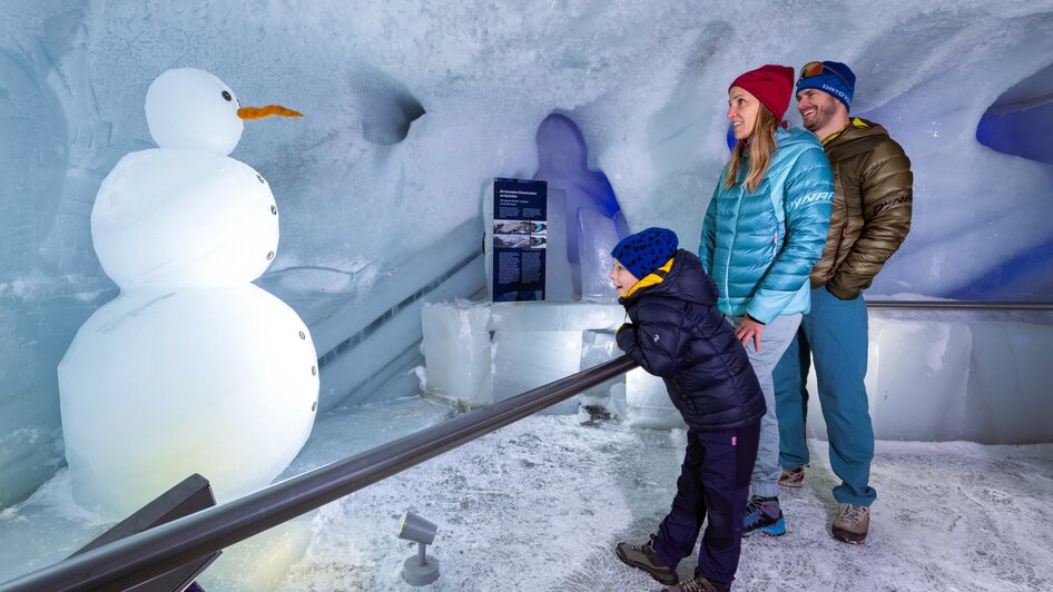 Erforsche den Gletscher - Dachstein Eispalast